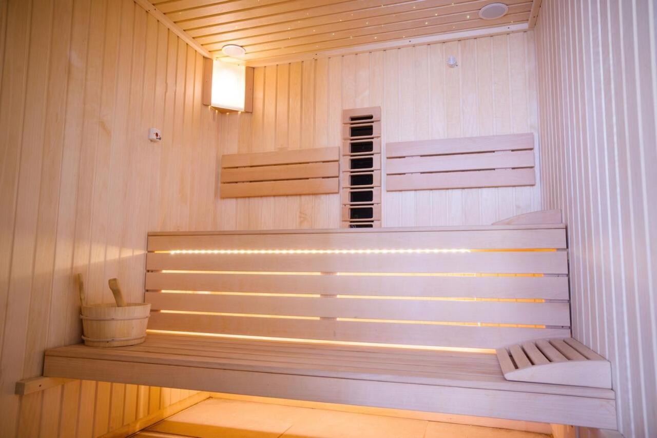 Apartament Edu Beach Resort Năvodari Exteriör bild