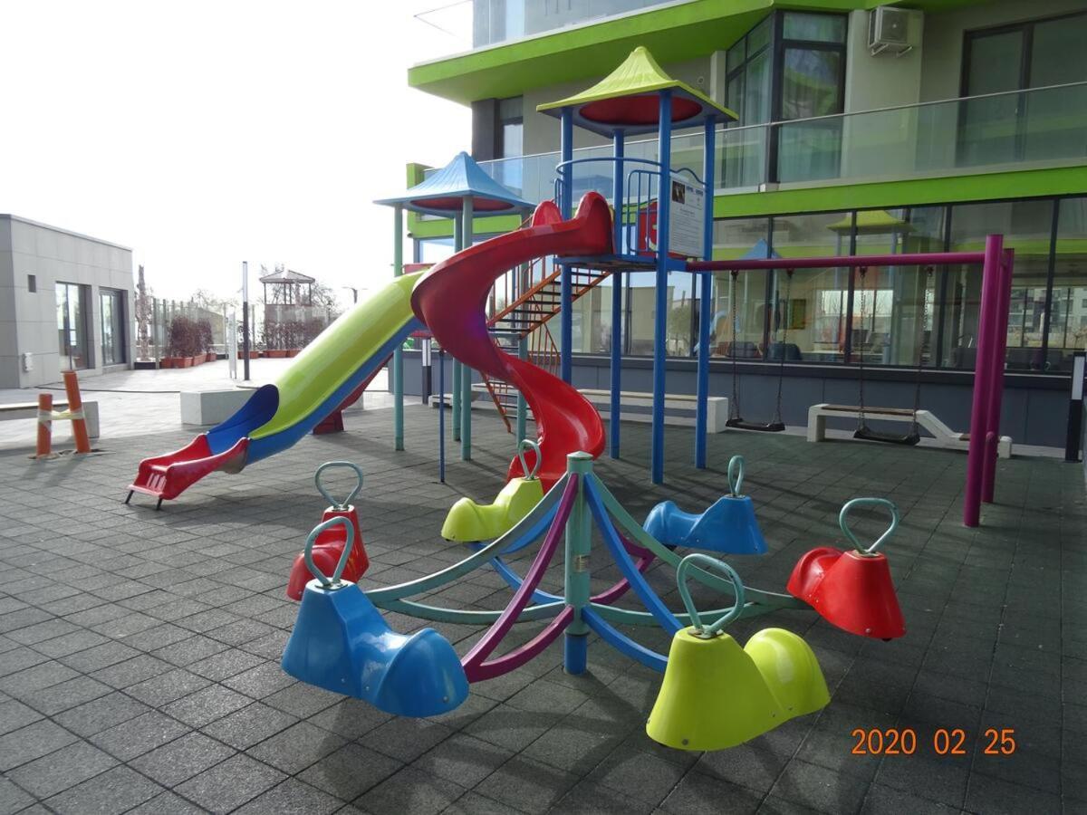 Apartament Edu Beach Resort Năvodari Exteriör bild